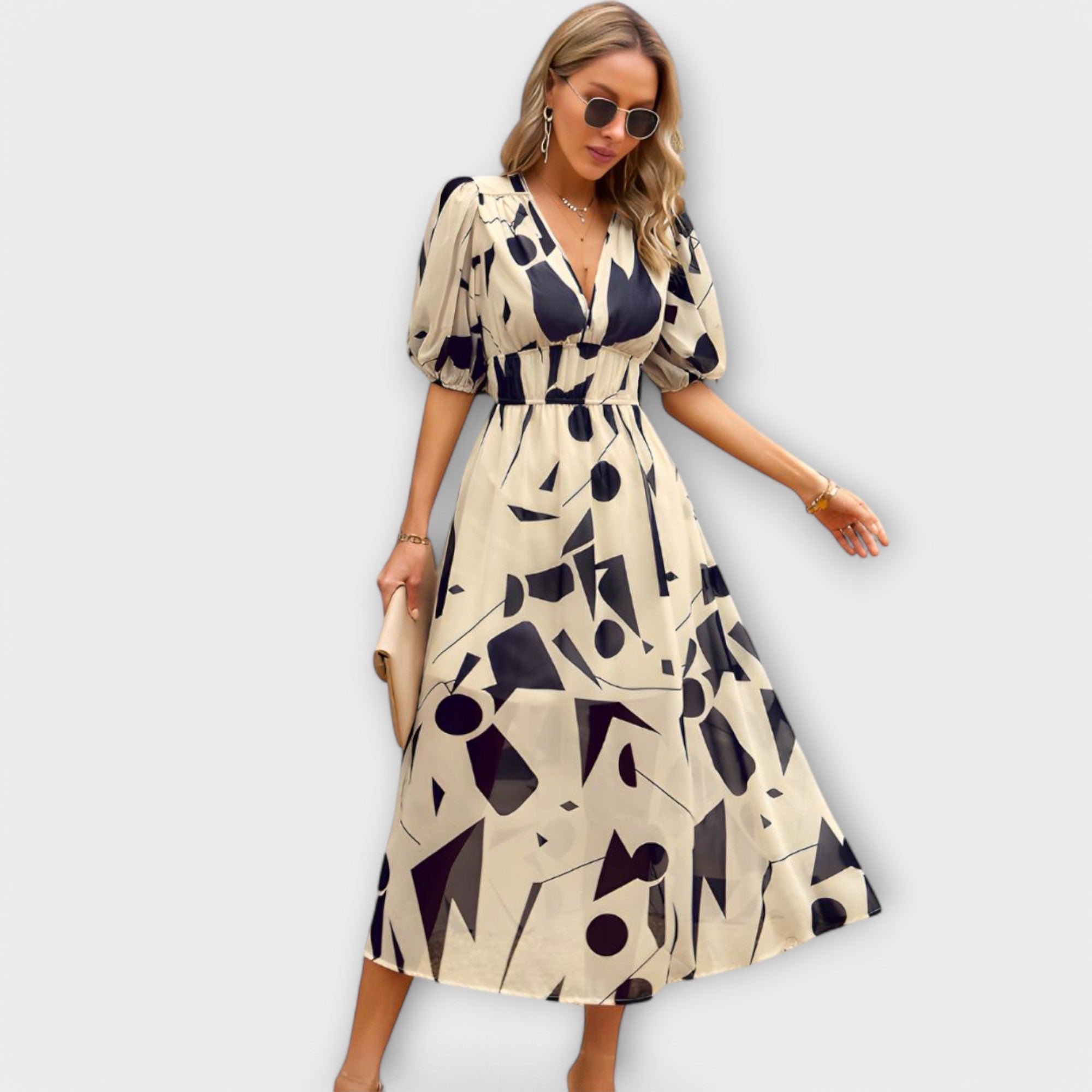 Abstraktes Maxikleid mit Puffärmeln